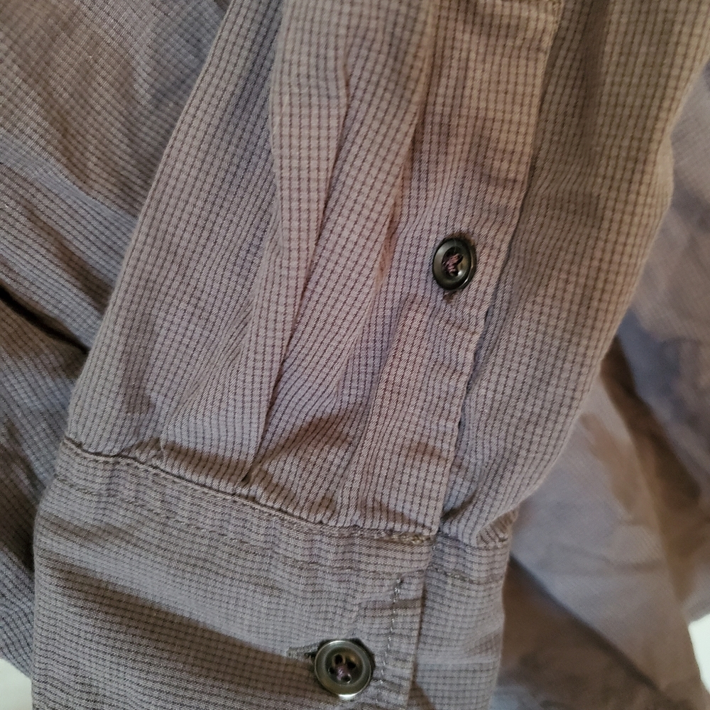 Gap Gray Checkered Button-Down - image 4